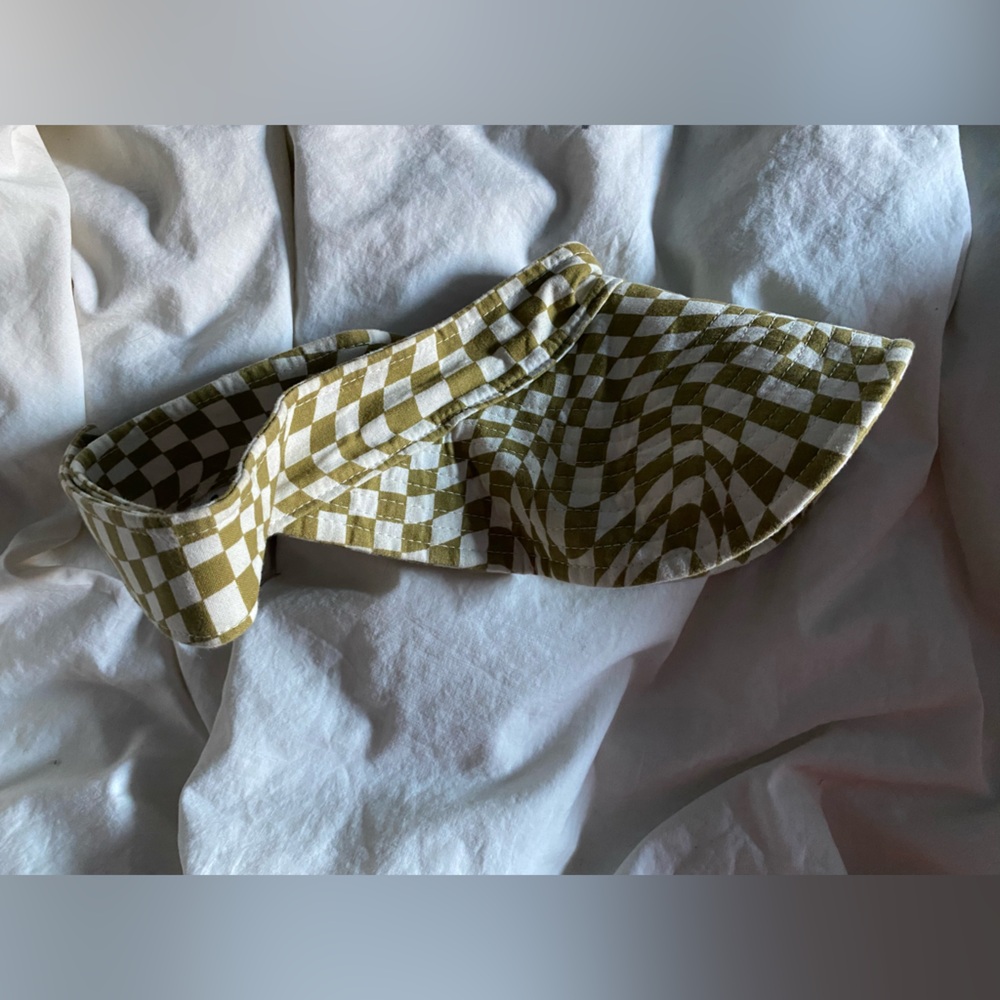 BAGGU Olive and White Checkered Visor